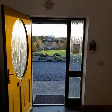 Golden Rose House Knock (Mayo)