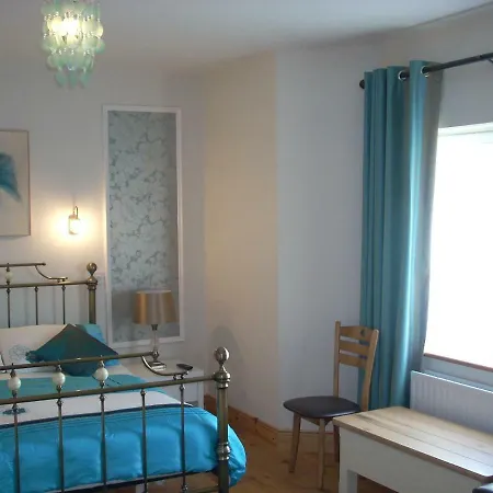 Golden Rose House Knock (Mayo)